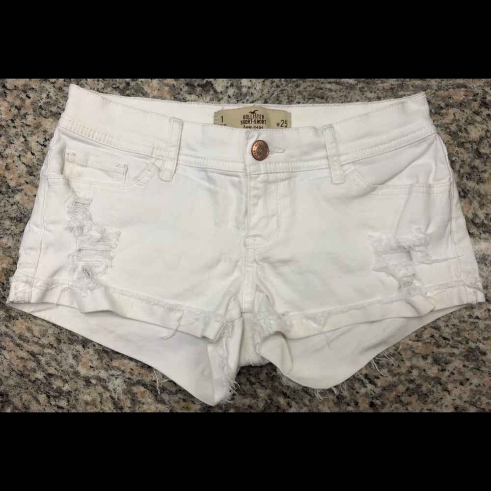 Hollister Low-Rise White Short